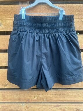Hill House Home Small Black Shorts